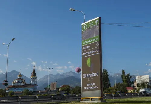 smart city totem by spinetix
